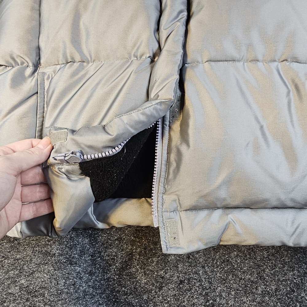 Vintage GAP Down Puffer Vest Mens Large Silver Gray 90s Bubble Vest 1999 - Picture 4 of 6